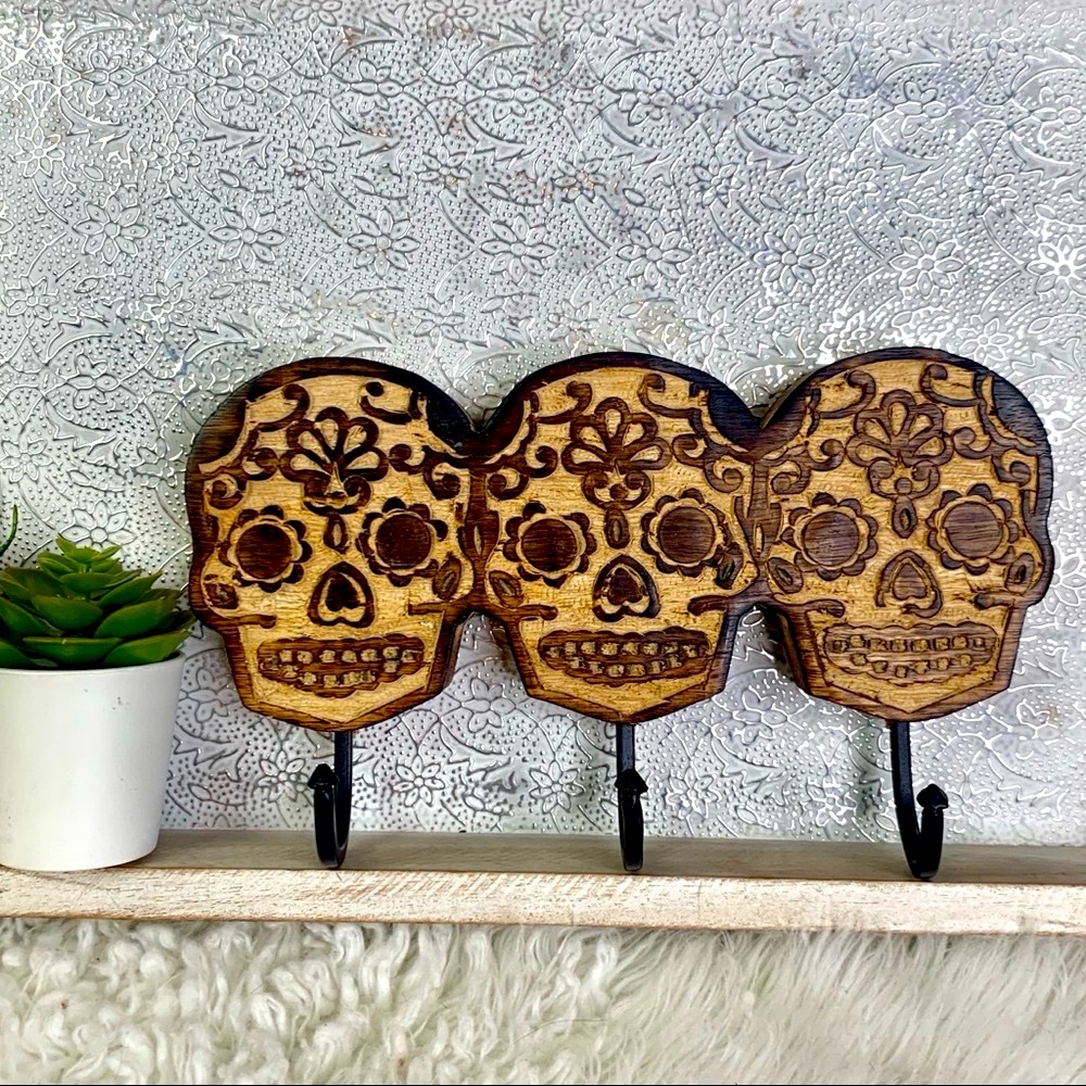 Day Of The Dead Wood Key Holder Clothes Hooks GUC